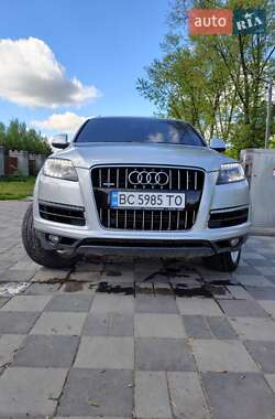 Позашляховик / Кросовер Audi Q7 2010 в 
