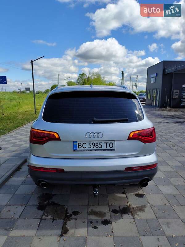 Внедорожник / Кроссовер Audi Q7 2010 в Самборе