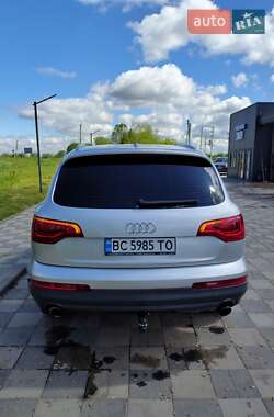 Позашляховик / Кросовер Audi Q7 2010 в 