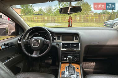 Внедорожник / Кроссовер Audi Q7 2007 в 
