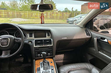 Внедорожник / Кроссовер Audi Q7 2007 в 