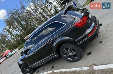 Внедорожник / Кроссовер Audi Q7 2010 в 