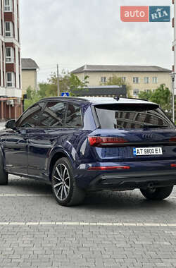 Внедорожник / Кроссовер Audi Q7 2021 в 