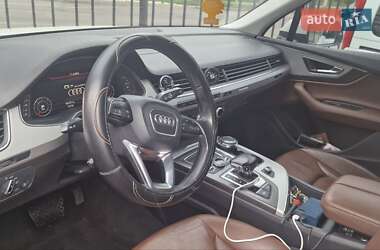Внедорожник / Кроссовер Audi Q7 2017 в 