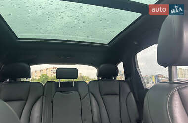 Внедорожник / Кроссовер Audi Q7 2016 в 