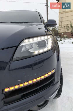 Внедорожник / Кроссовер Audi Q7 2014 в 