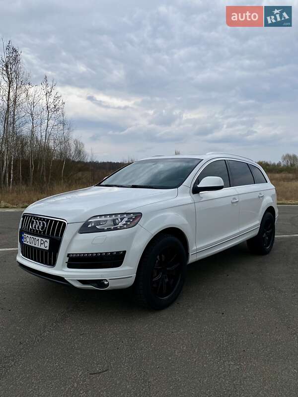 Внедорожник / Кроссовер Audi Q7 2015 в 