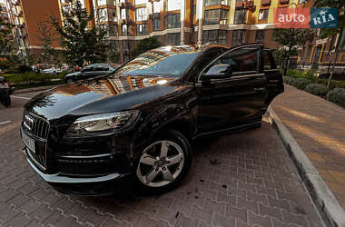 Внедорожник / Кроссовер Audi Q7 2015 в Киеве