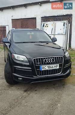 Внедорожник / Кроссовер Audi Q7 2015 в 