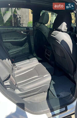 Внедорожник / Кроссовер Audi Q7 2020 в 