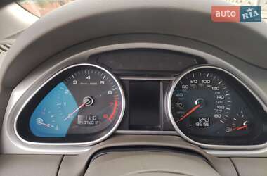 Позашляховик / Кросовер Audi Q7 2013 в 
