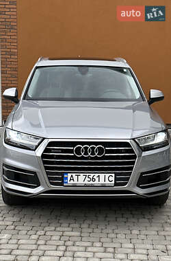 Внедорожник / Кроссовер Audi Q7 2017 в Коломые