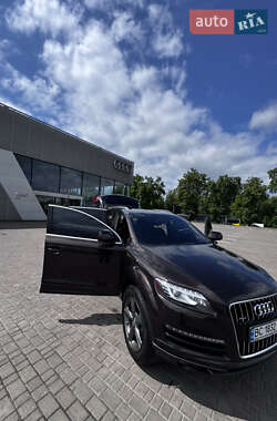 Внедорожник / Кроссовер Audi Q7 2012 в 