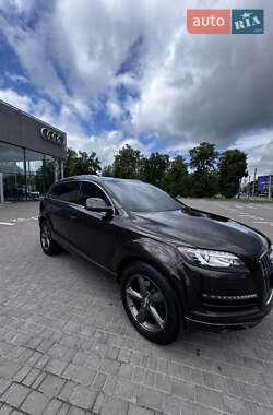 Внедорожник / Кроссовер Audi Q7 2012 в 