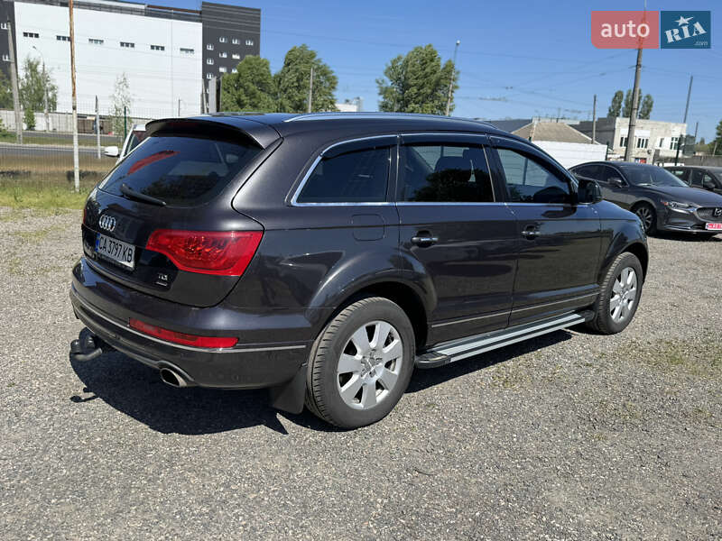 Внедорожник / Кроссовер Audi Q7 2013 в Черкассах