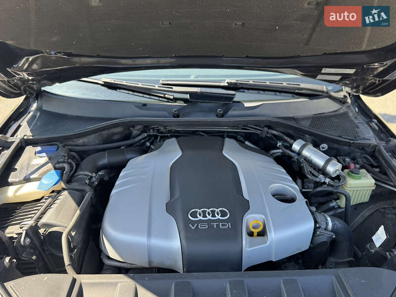 Внедорожник / Кроссовер Audi Q7 2013 в Черкассах