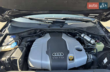 Внедорожник / Кроссовер Audi Q7 2013 в 