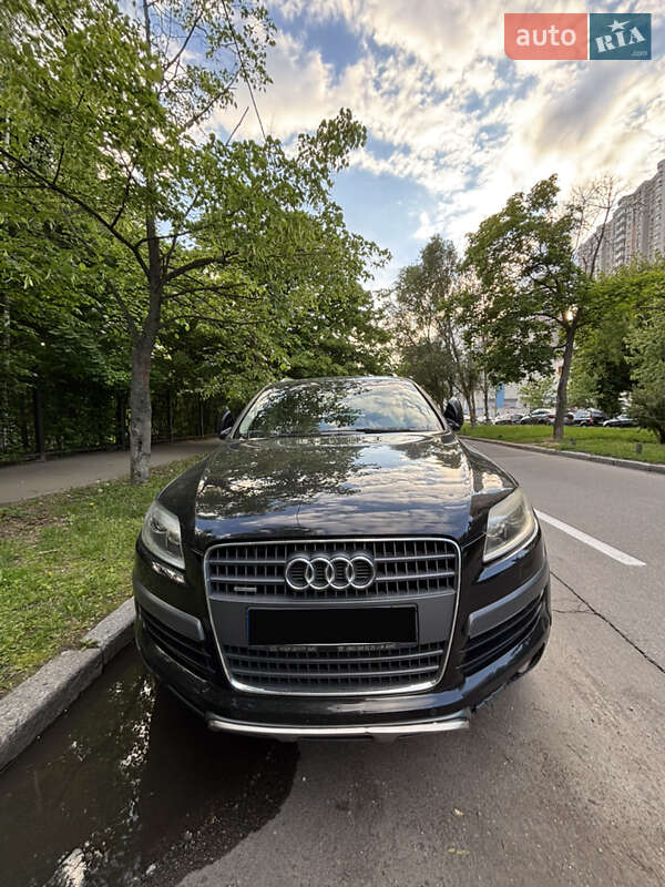 Позашляховик / Кросовер Audi Q7 2007 в Києві
