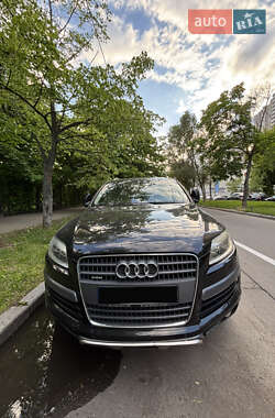 Внедорожник / Кроссовер Audi Q7 2007 в 