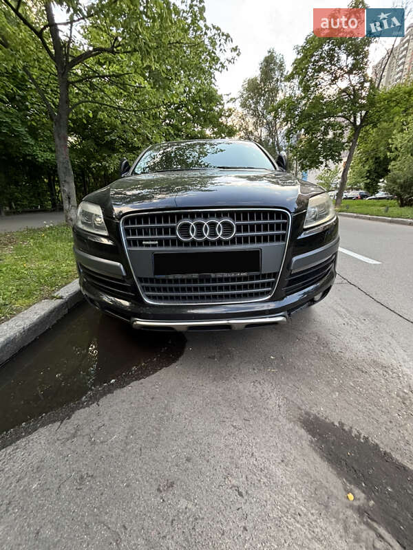Позашляховик / Кросовер Audi Q7 2007 в Києві