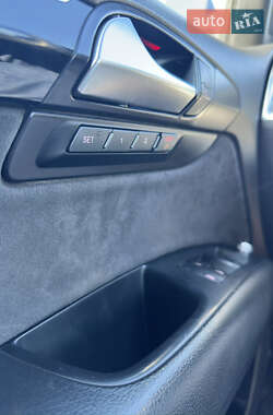 Внедорожник / Кроссовер Audi Q7 2015 в 