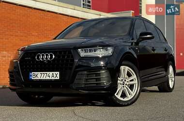 Внедорожник / Кроссовер Audi Q7 2016 в Киеве