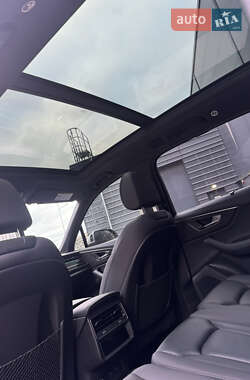 Внедорожник / Кроссовер Audi Q7 2020 в 