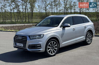 Внедорожник / Кроссовер Audi Q7 2019 в 