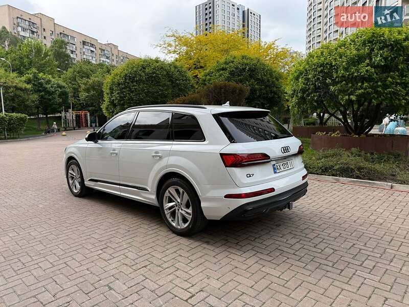 Внедорожник / Кроссовер Audi Q7 2019 в Киеве фото 8 Внедорожник / Кроссовер Audi Q7 2019 в Киеве