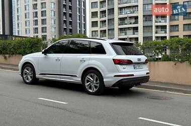 Внедорожник / Кроссовер Audi Q7 2019 в 