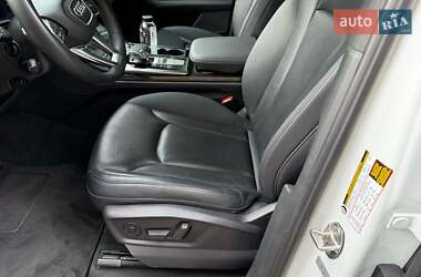 Внедорожник / Кроссовер Audi Q7 2019 в 