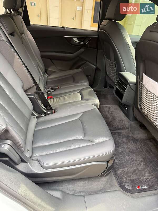 Внедорожник / Кроссовер Audi Q7 2019 в Киеве фото 19 Внедорожник / Кроссовер Audi Q7 2019 в Киеве