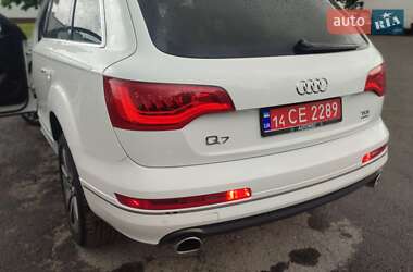 Позашляховик / Кросовер Audi Q7 2014 в 