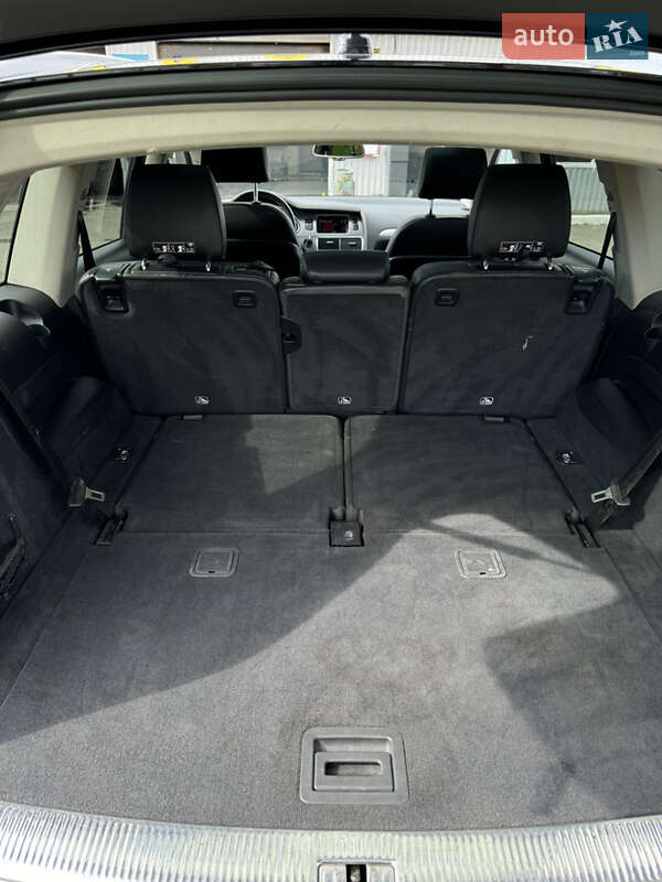 Позашляховик / Кросовер Audi Q7 2012 в Києві