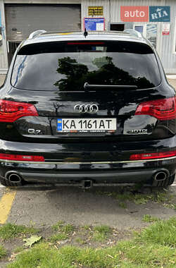 Внедорожник / Кроссовер Audi Q7 2012 в 