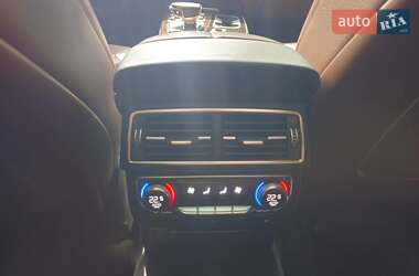 Позашляховик / Кросовер Audi Q7 2016 в 