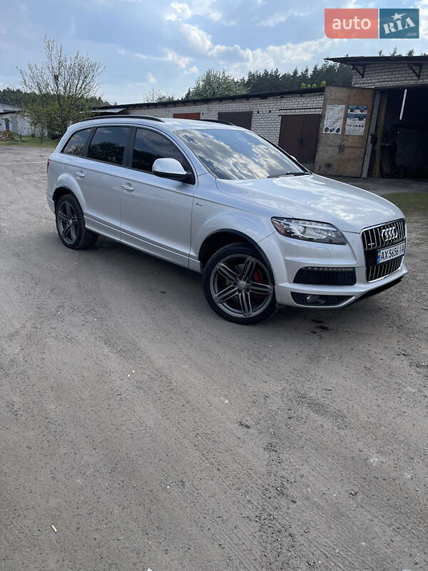Внедорожник / Кроссовер Audi Q7 2013 в Харькове