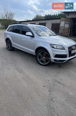 Внедорожник / Кроссовер Audi Q7 2013 в 