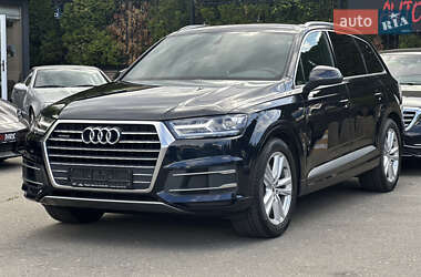 Внедорожник / Кроссовер Audi Q7 2017 в Киеве