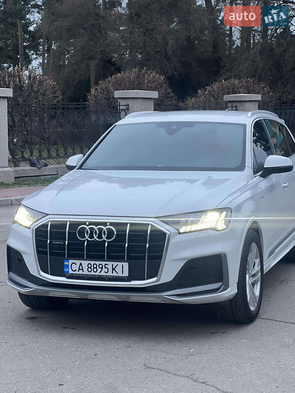 Внедорожник / Кроссовер Audi Q7 2021 в Умани