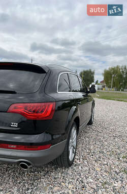 Внедорожник / Кроссовер Audi Q7 2012 в 
