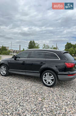 Внедорожник / Кроссовер Audi Q7 2012 в 