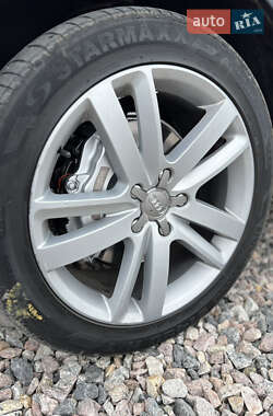 Внедорожник / Кроссовер Audi Q7 2012 в 