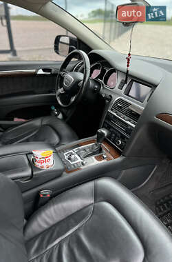 Внедорожник / Кроссовер Audi Q7 2012 в 