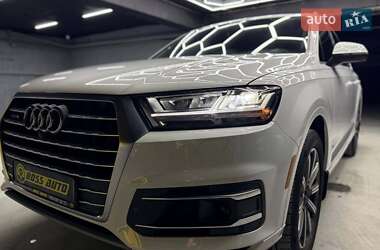 Внедорожник / Кроссовер Audi Q7 2018 в 