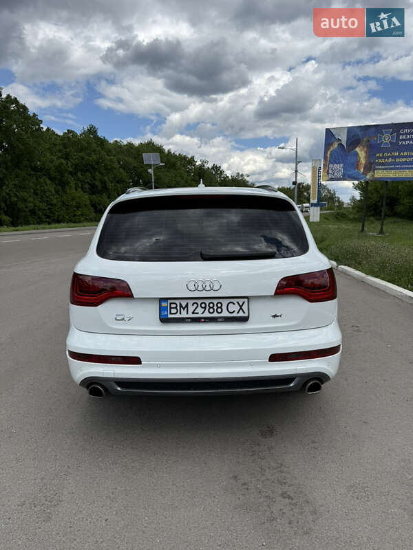 Внедорожник / Кроссовер Audi Q7 2012 в Ромнах