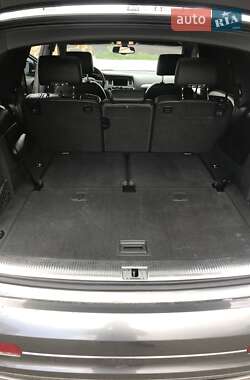 Позашляховик / Кросовер Audi Q7 2011 в 