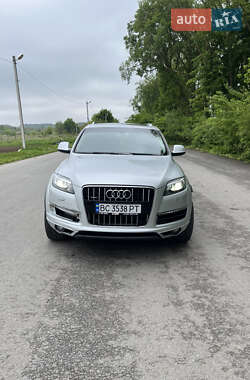 Внедорожник / Кроссовер Audi Q7 2015 в 