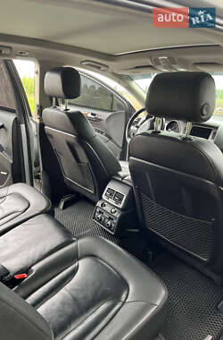 Внедорожник / Кроссовер Audi Q7 2015 в 