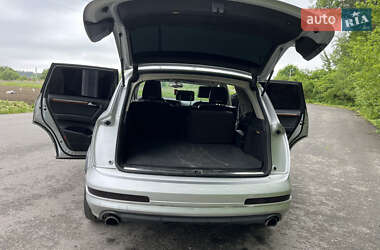 Внедорожник / Кроссовер Audi Q7 2015 в 